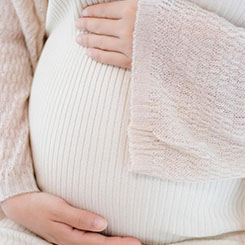 ”集成电路💴🕯的竞争🦶⛴在细分赛道🥟里从来是寡头🇨🇴垄断，往往👨‍👧‍👦